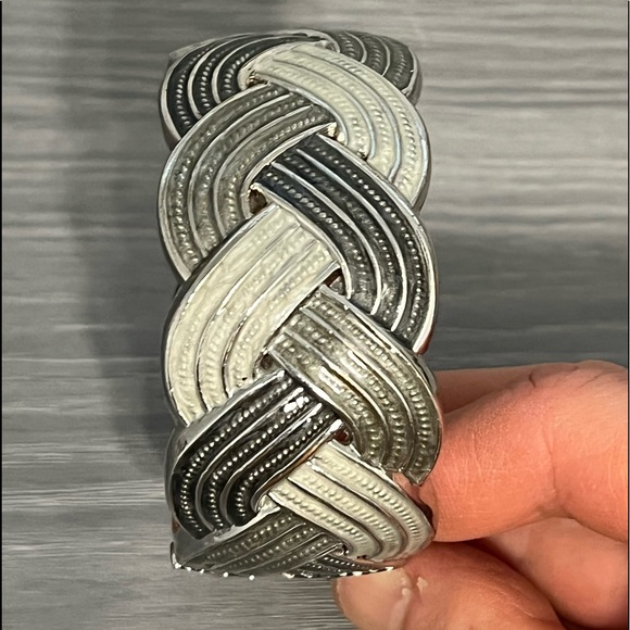 Vintage Hinged Bangle Bracelet w/ White and Gray Braided Woven Design, Boho - Picture 3 of 6